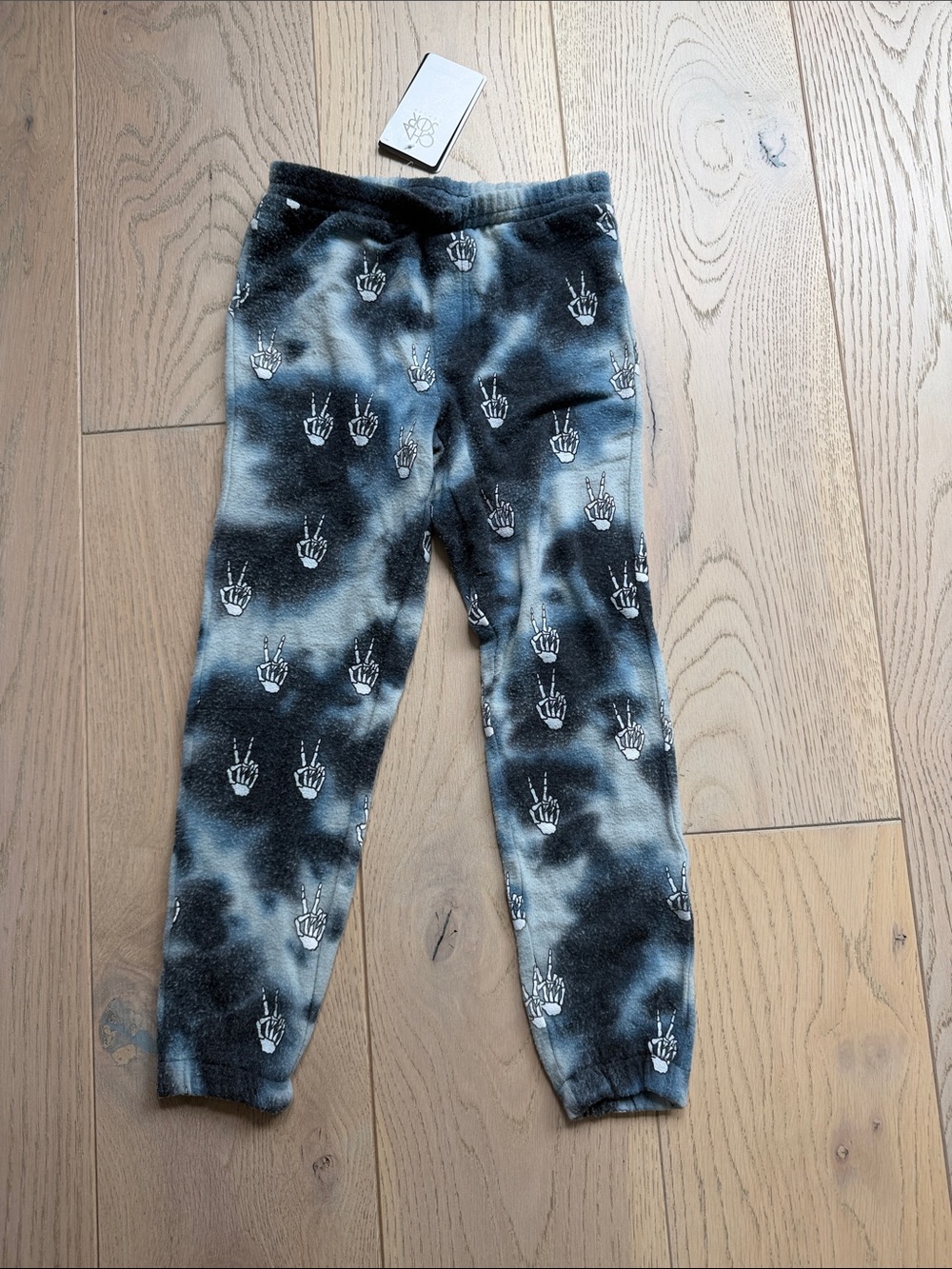 Chaser Black & Gray Tie-Dye Skeleton Hand Joggers - Kids